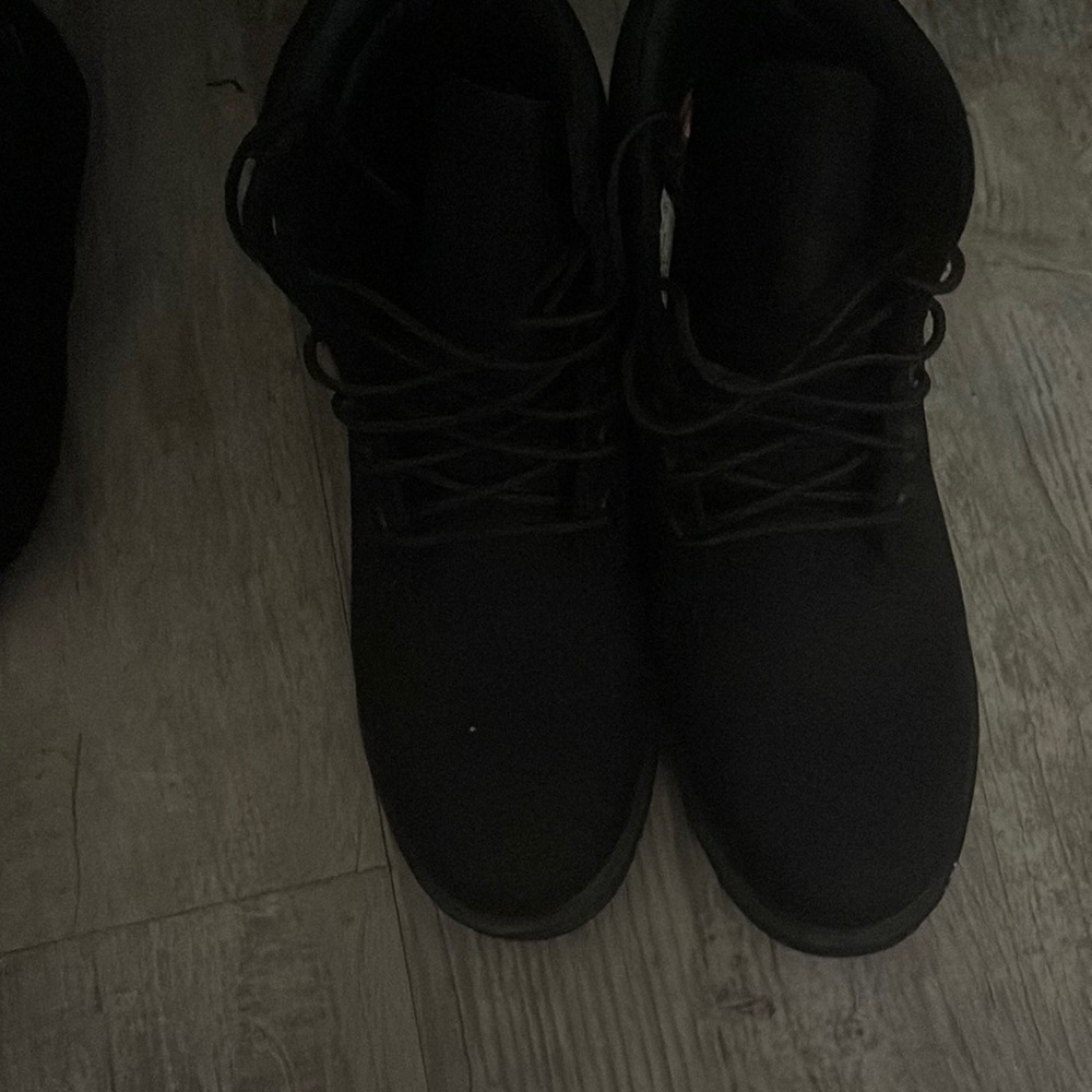 Black womens size 8 timberland boots wore pre owned